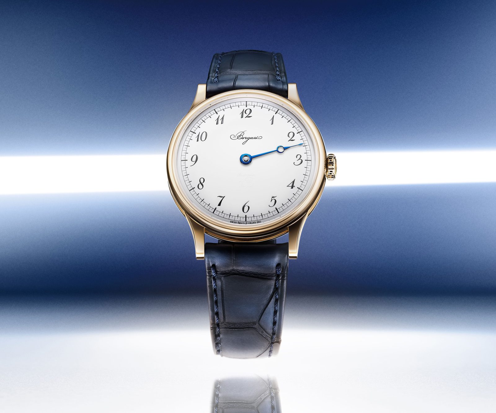 Breguet Classique Souscription 2025 wristwatch with white enamel dial, single blued steel hand, and Breguet Arabic numerals in 40mm Breguet gold case.